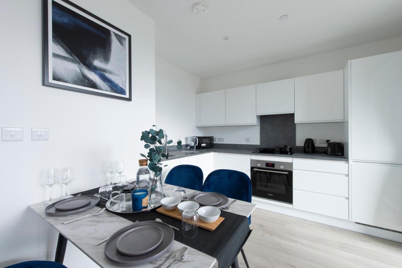 Ac Luxe Penthouse With Free Parking Apartment ลอนดอน ภายนอก รูปภาพ